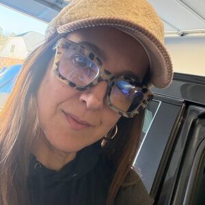 Meet your Posher, Karla